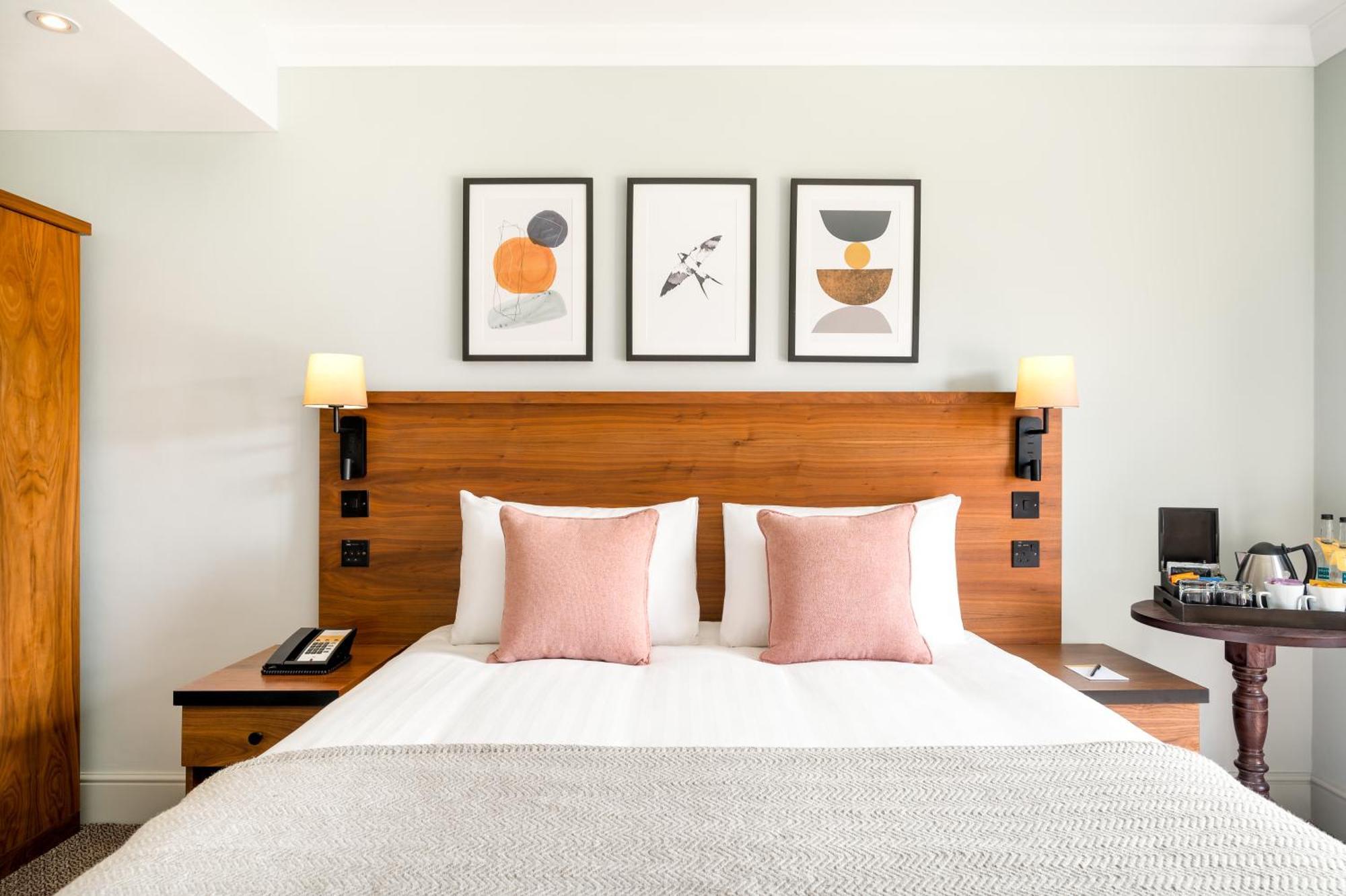 Voco Lythe Hill Hotel & Spa By Ihg Haslemere Dış mekan fotoğraf