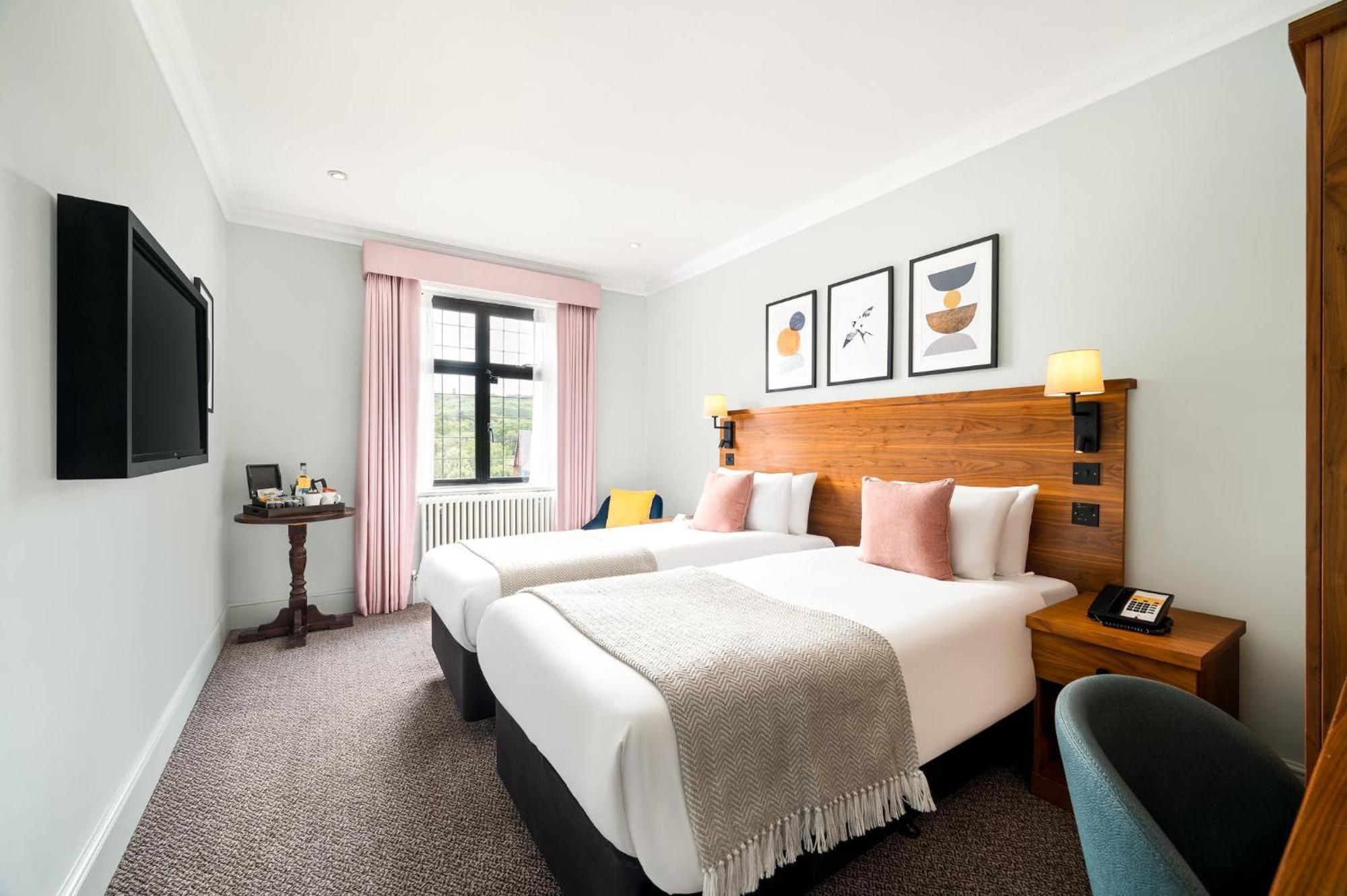 Voco Lythe Hill Hotel & Spa By Ihg Haslemere Dış mekan fotoğraf