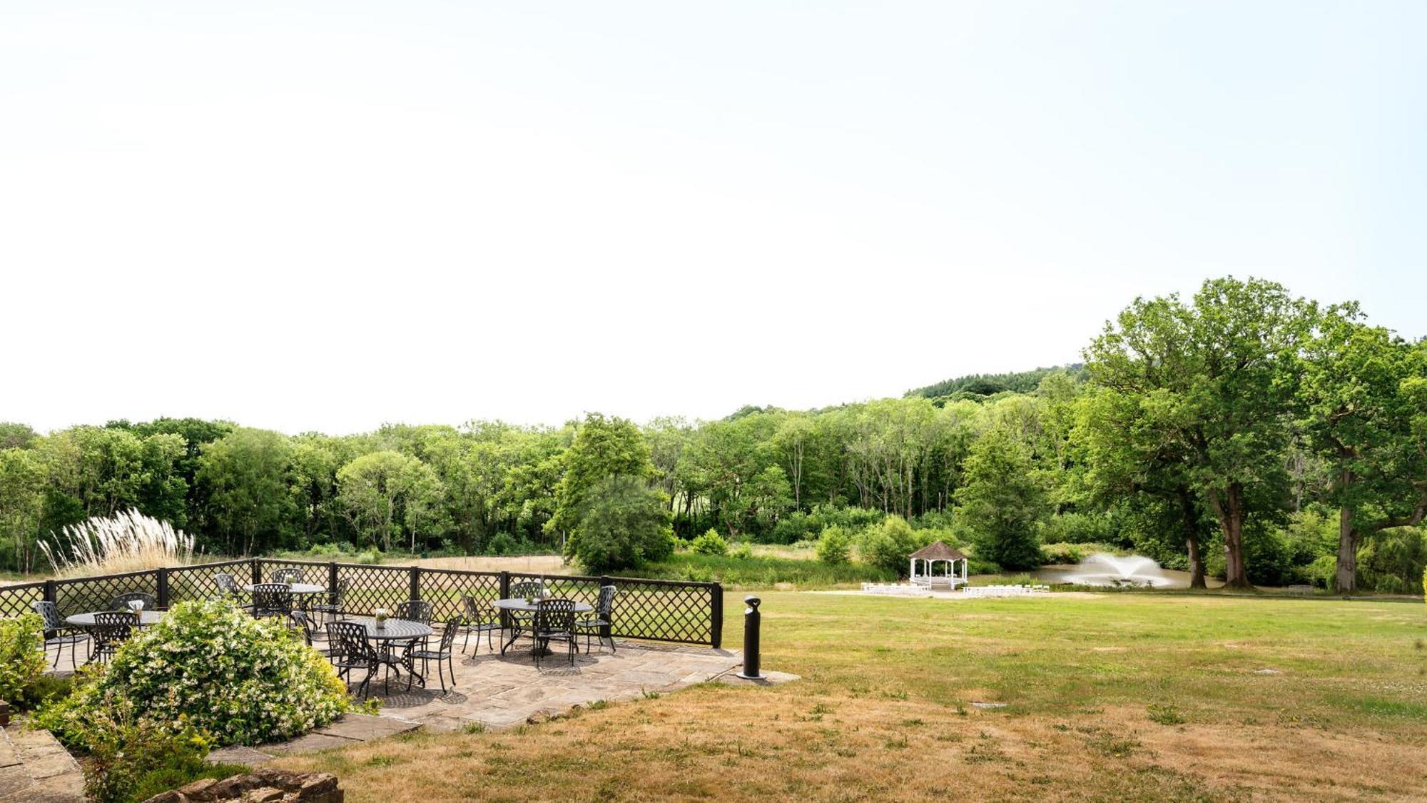 Voco Lythe Hill Hotel & Spa By Ihg Haslemere Dış mekan fotoğraf
