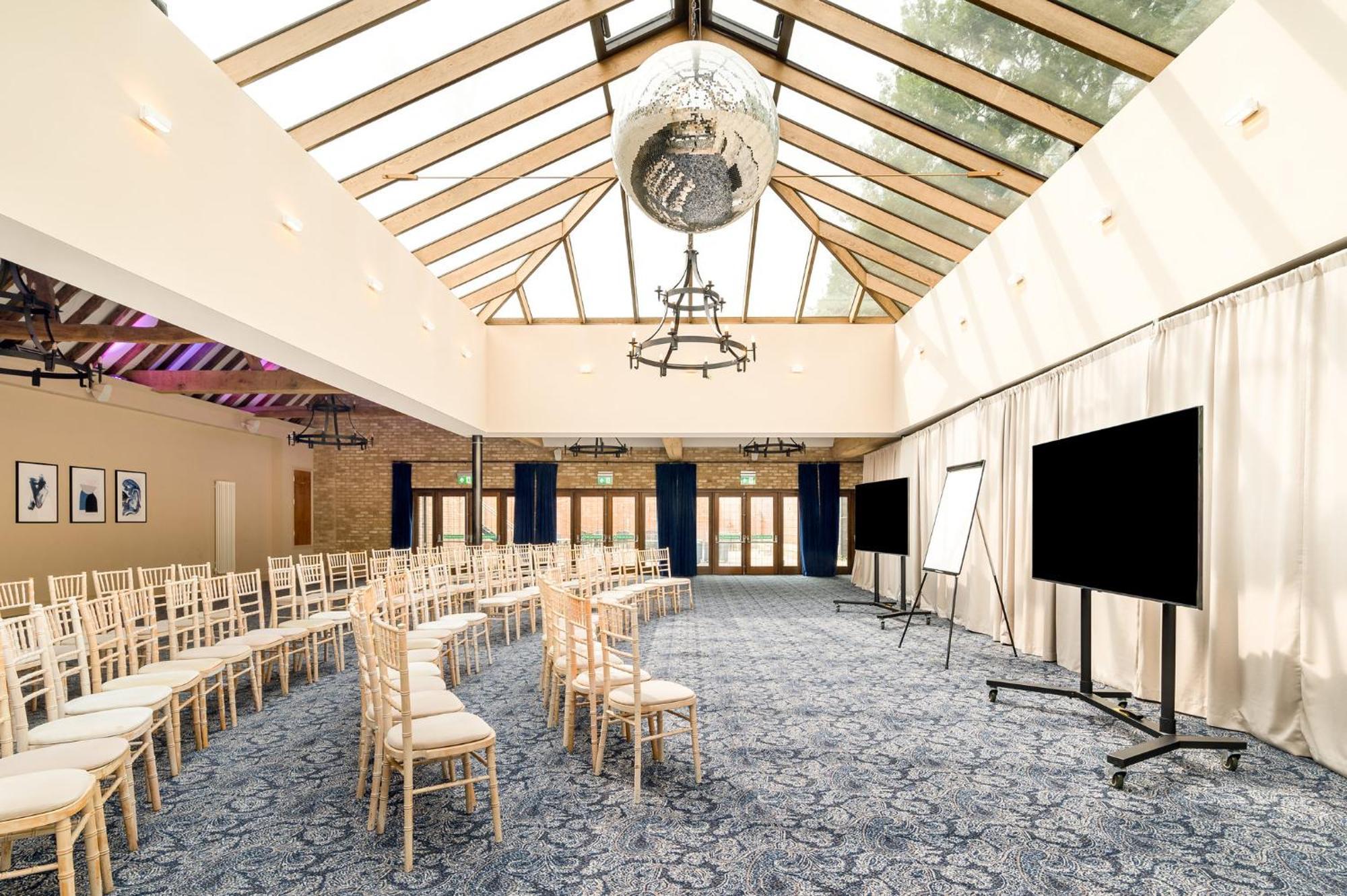 Voco Lythe Hill Hotel & Spa By Ihg Haslemere Dış mekan fotoğraf